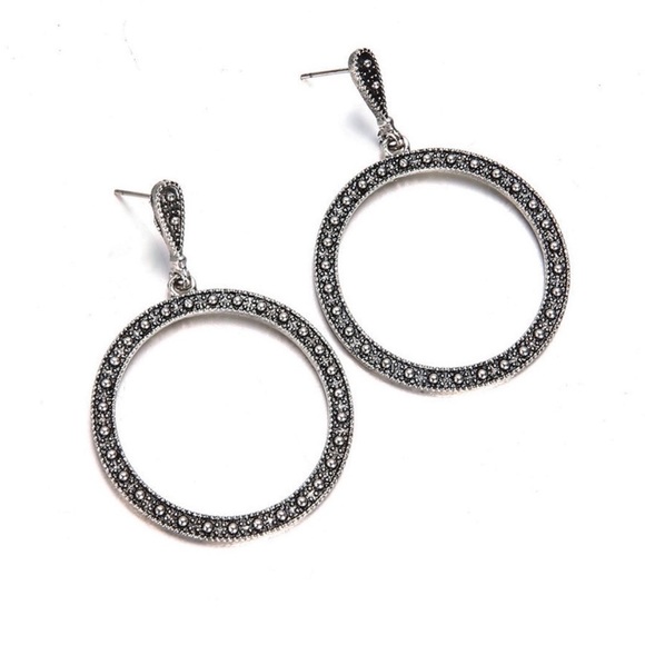 Any 2/$20! Oxidized Silver Circle Drop Stud Earrings - Picture 5 of 8